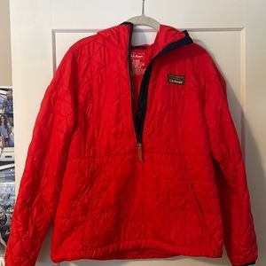 Small red LL BEAN pullover jacket. Barely worn